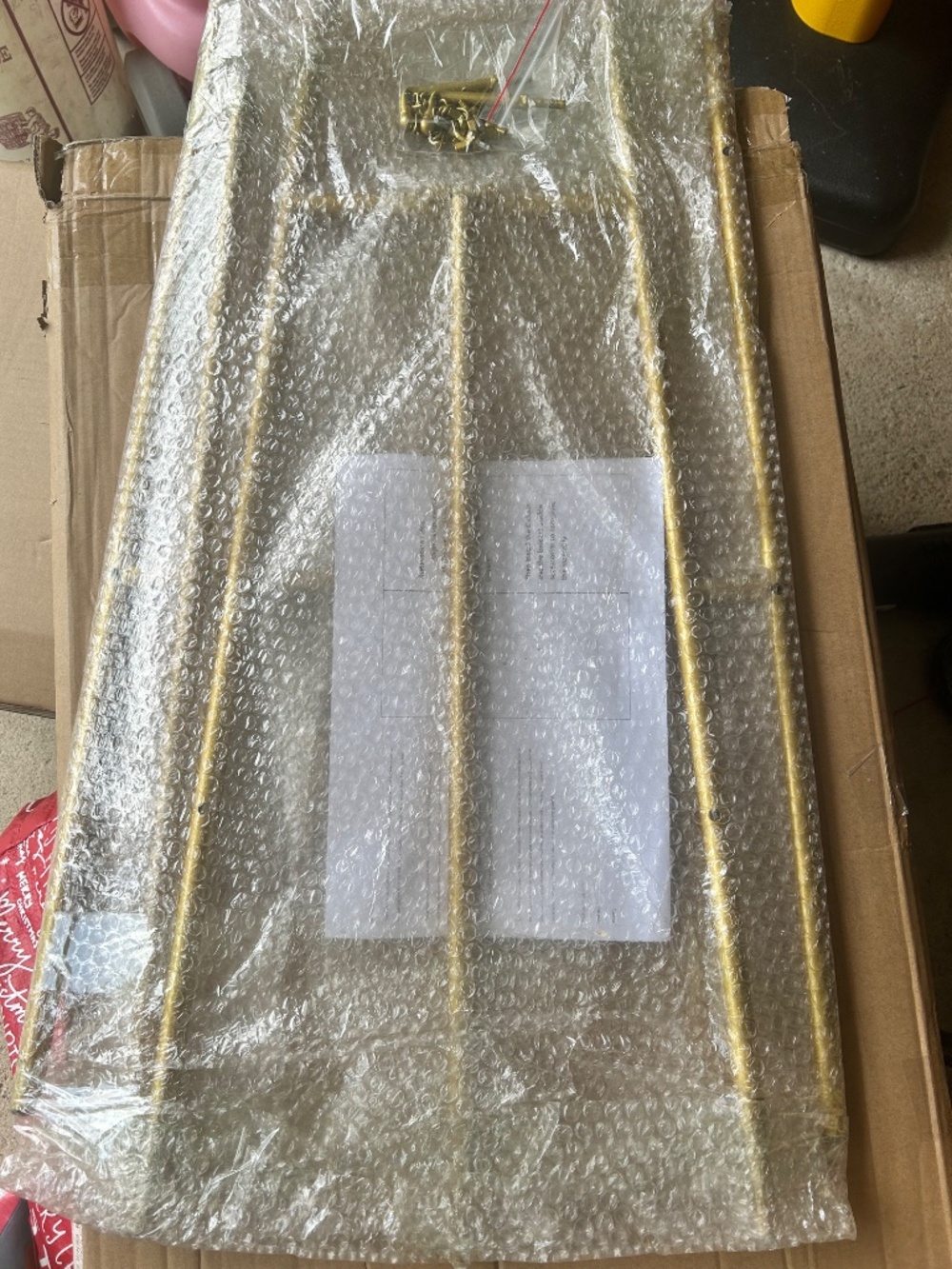 gold easel - Picture 2 of 6